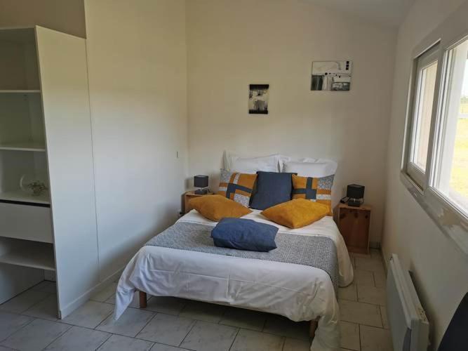 Auberge Le Gabachou Montpezat-de-Quercy Exterior photo