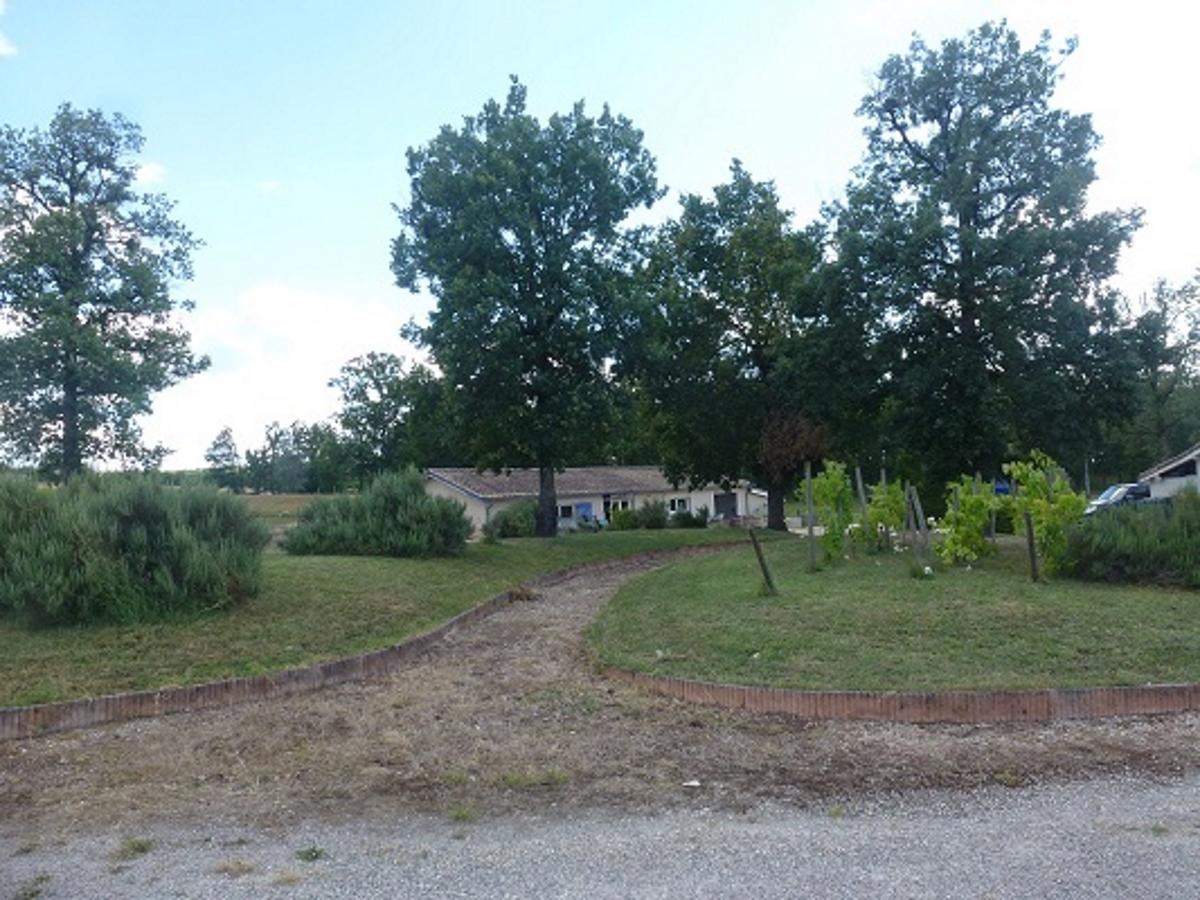 Auberge Le Gabachou Montpezat-de-Quercy Exterior photo